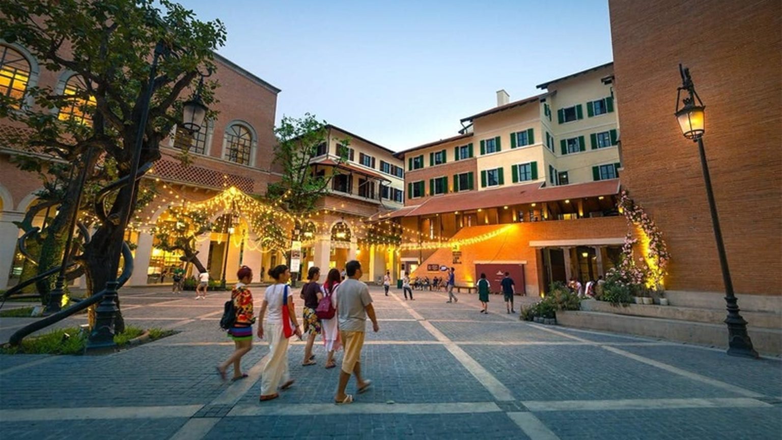 The $1,150/Month Chiang Mai Blueprint: How to Live Like a Local in Nimman vs. Santitham
